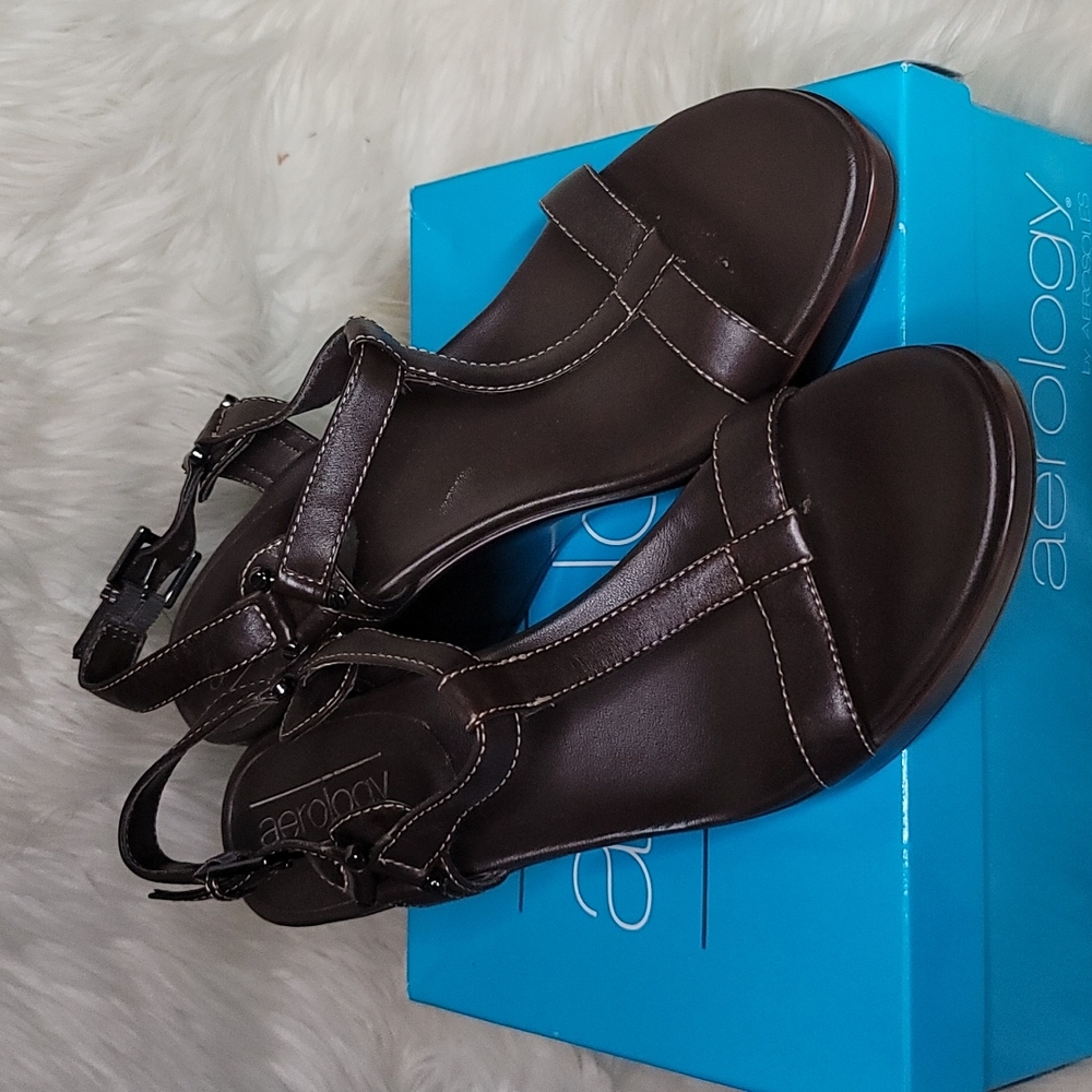 Women's Aerology by Aerosoles, Teah, Brown Leather, US Size 9